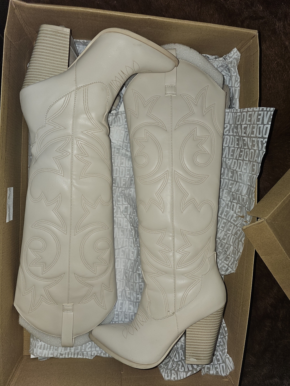 Bone/ Cream Western-Style Knee-High Boots LINCOLN by STEVE MADDEN